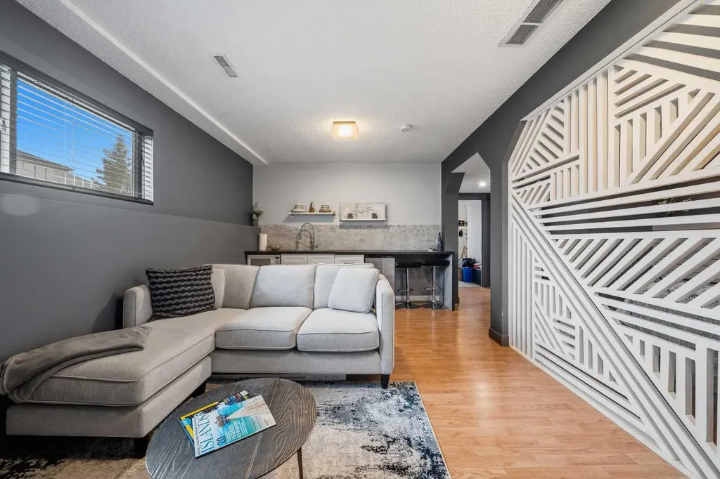 119 Applemont Close SE Calgary AB T2A 7S3