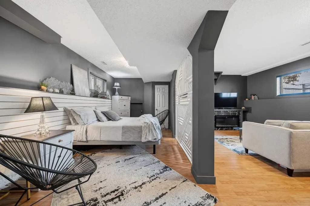 119 Applemont Close SE Calgary AB T2A 7S3