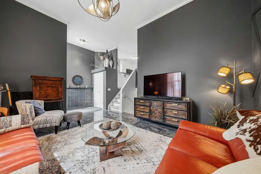119 Applemont Close SE Calgary AB T2A 7S3