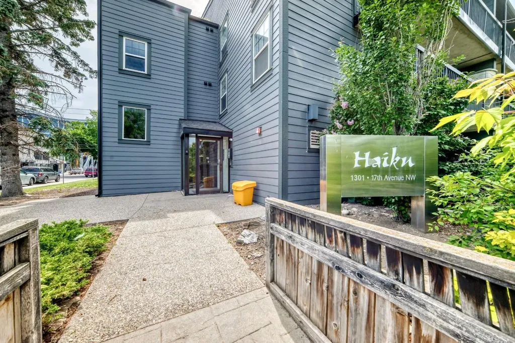 1301 17 Avenue NW Calgary AB T2M 0R2