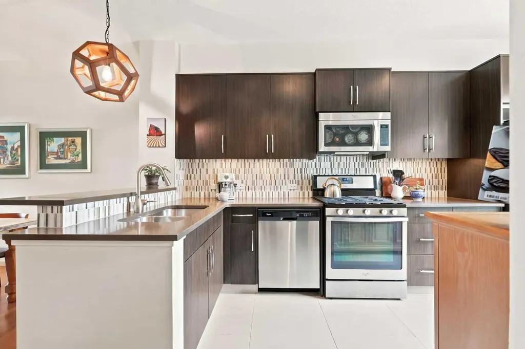 153 Ascot Point SW Calgary AB T3H0X1