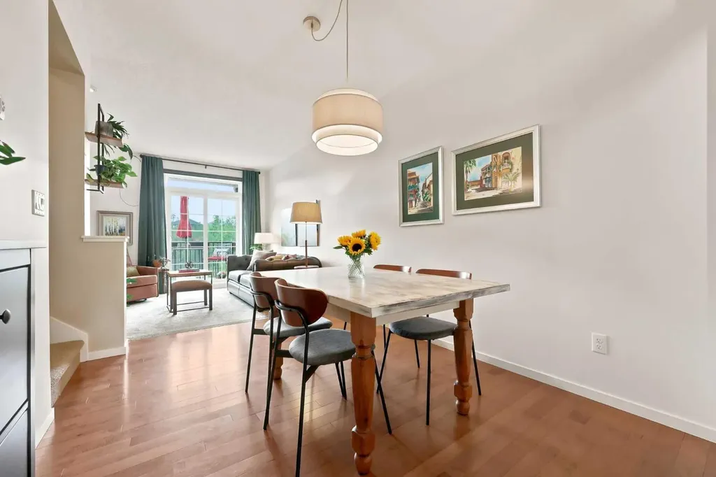 153 Ascot Point SW Calgary AB T3H0X1