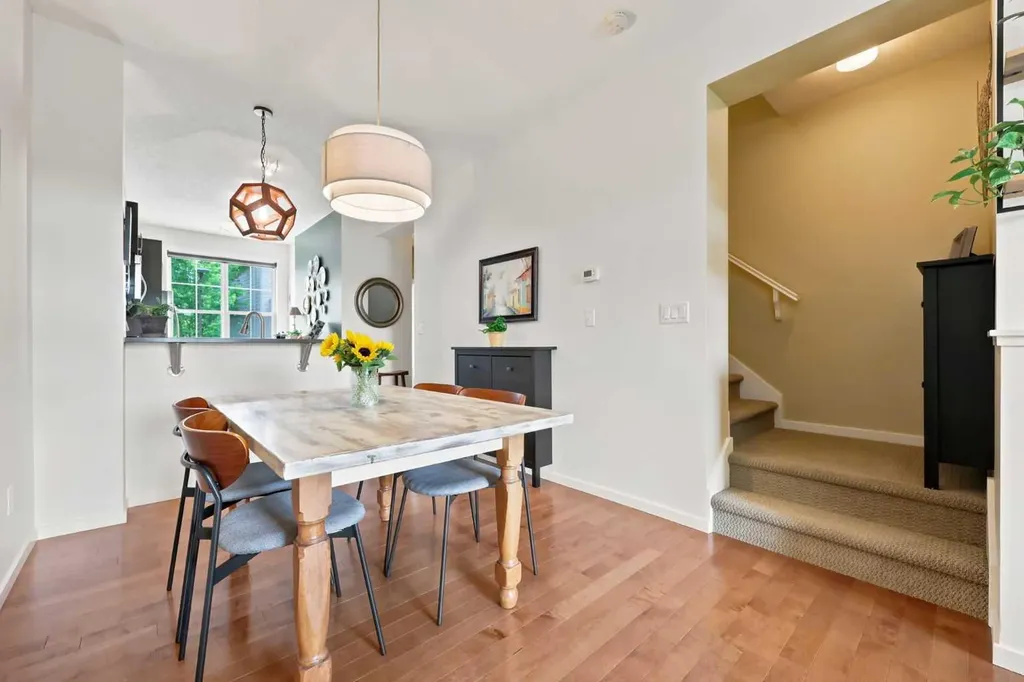 153 Ascot Point SW Calgary AB T3H0X1