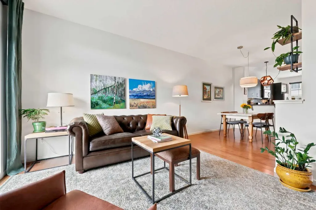 153 Ascot Point SW Calgary AB T3H0X1