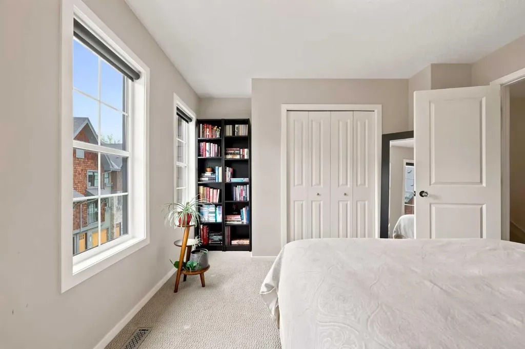 153 Ascot Point SW Calgary AB T3H0X1