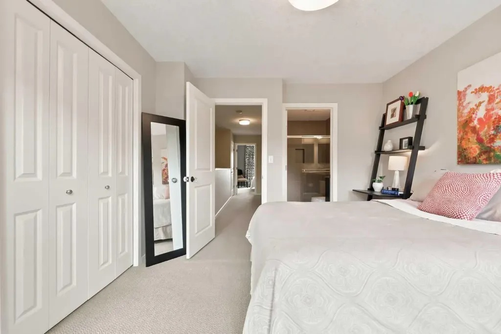 153 Ascot Point SW Calgary AB T3H0X1