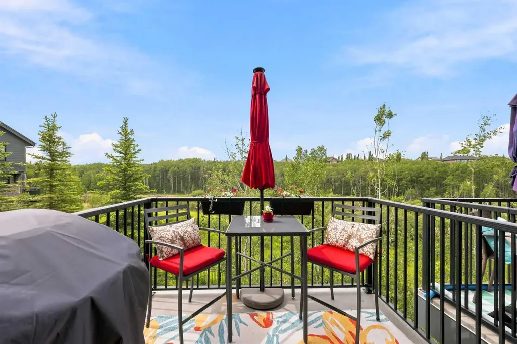 153 Ascot Point SW Calgary AB T3H0X1