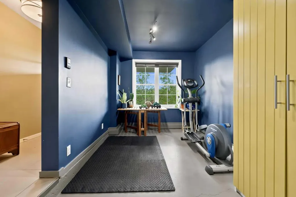 153 Ascot Point SW Calgary AB T3H0X1