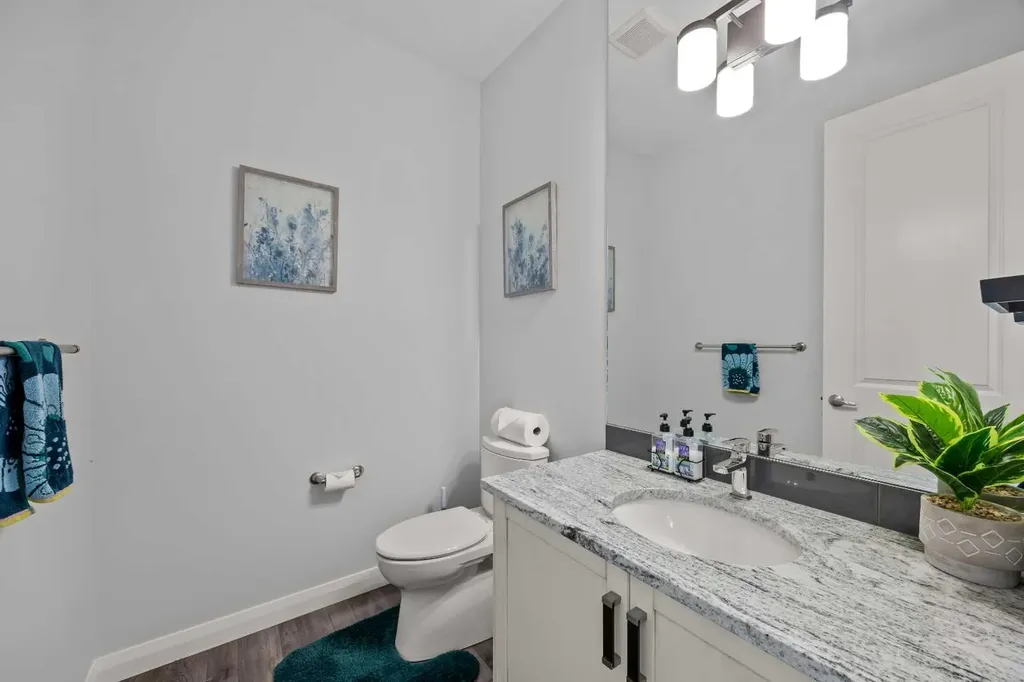 195 Evansfield Close NW Calgary AB T3P 1V7