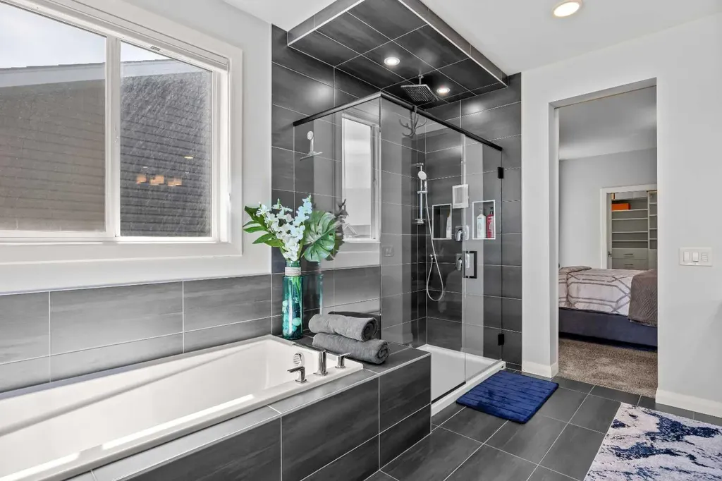 195 Evansfield Close NW Calgary AB T3P 1V7