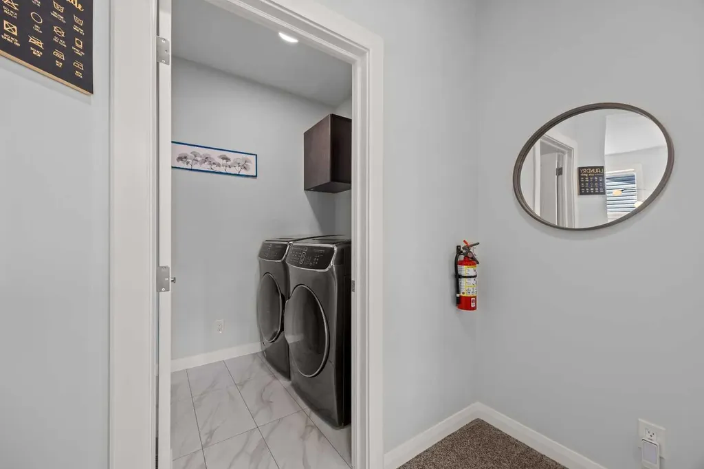 195 Evansfield Close NW Calgary AB T3P 1V7