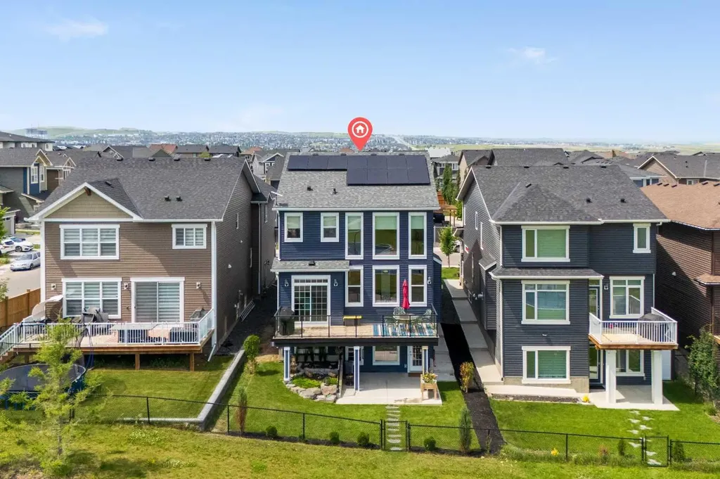 195 Evansfield Close NW Calgary AB T3P 1V7