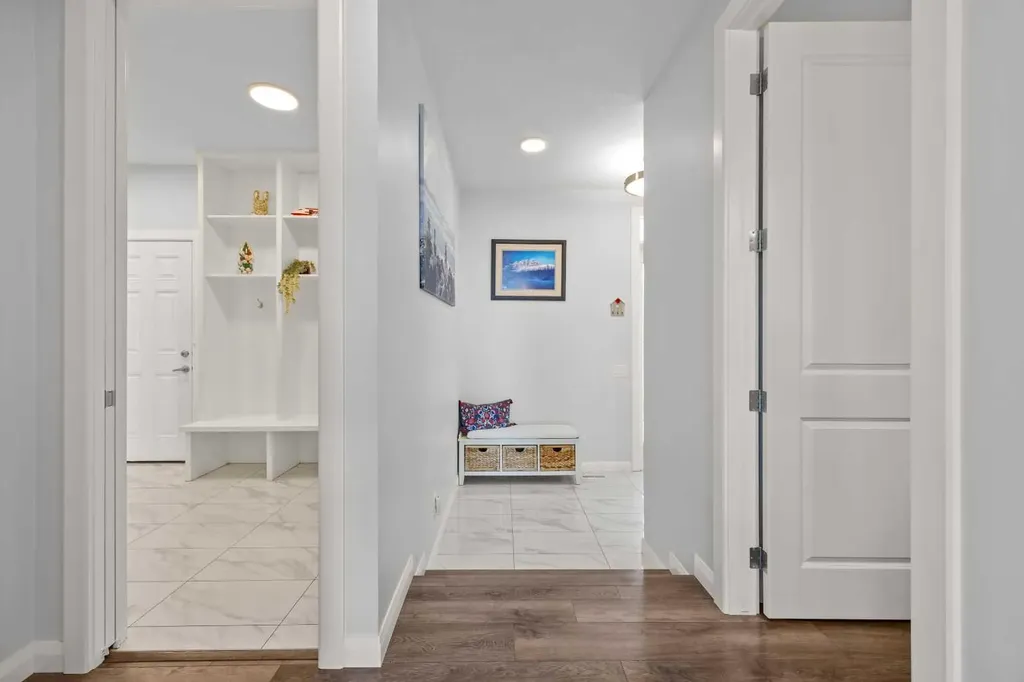 195 Evansfield Close NW Calgary AB T3P 1V7