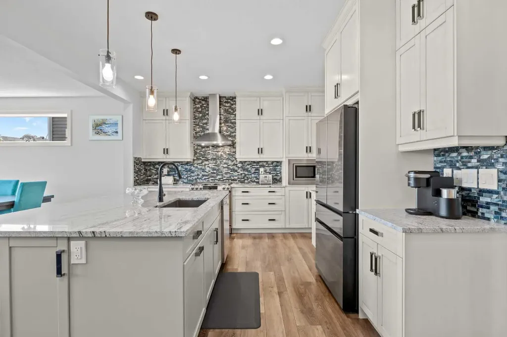 195 Evansfield Close NW Calgary AB T3P 1V7
