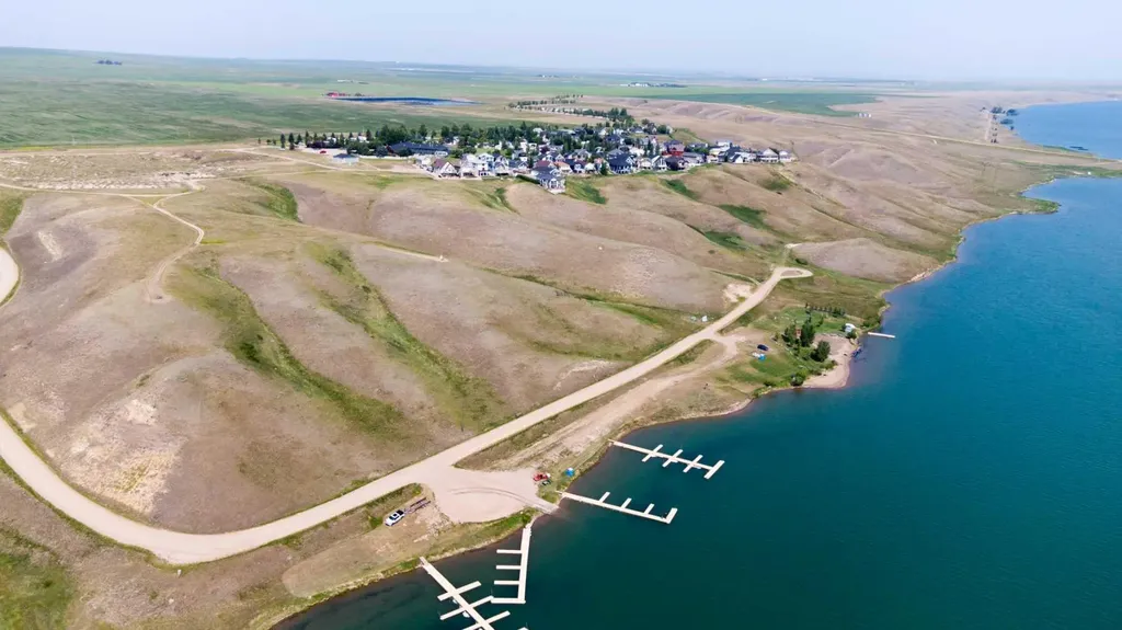 95 White Pelican Way Rural Vulcan County AB T0L 1G0
