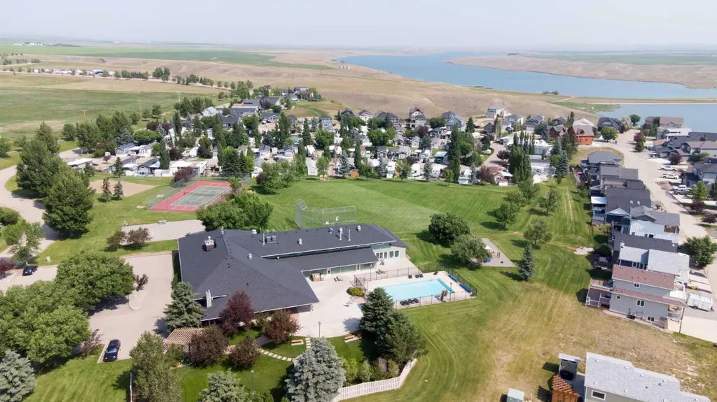 95 White Pelican Way Rural Vulcan County AB T0L 1G0