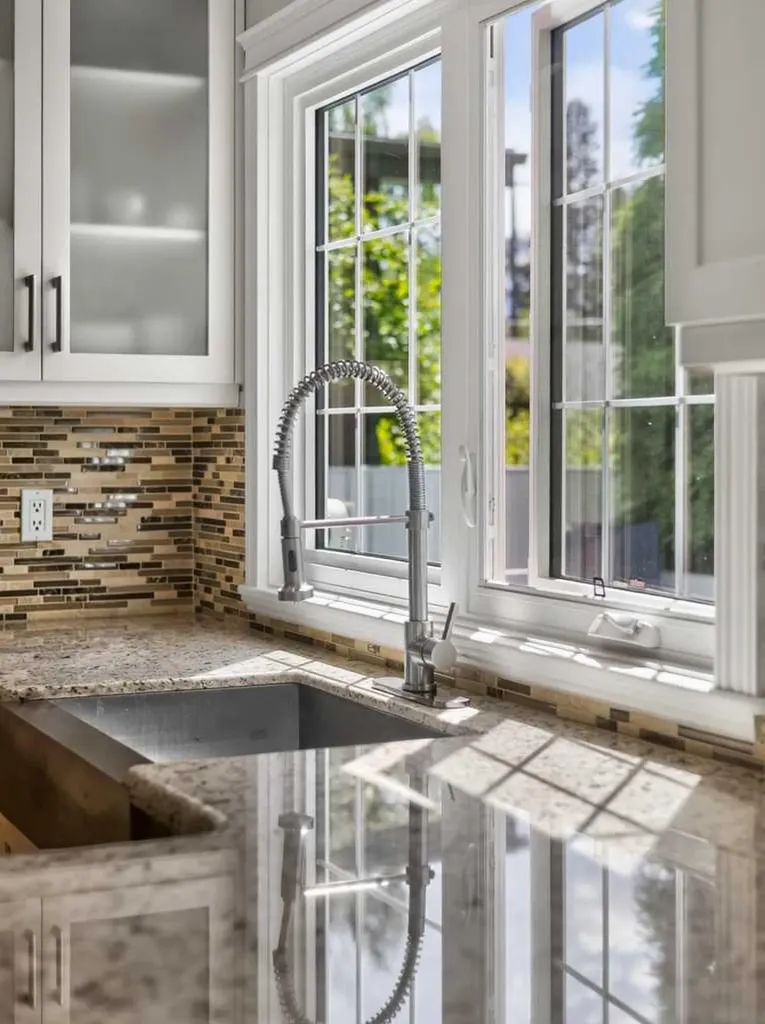 10723 Maplebend Drive SE Calgary AB T2J 1X3