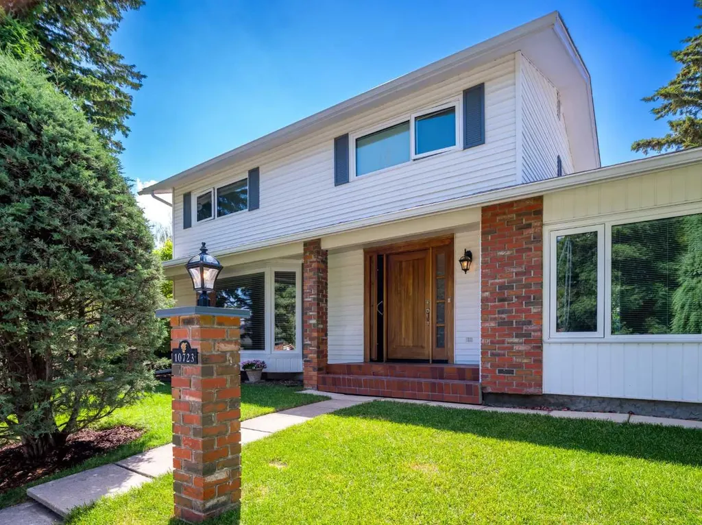 10723 Maplebend Drive SE Calgary AB T2J 1X3