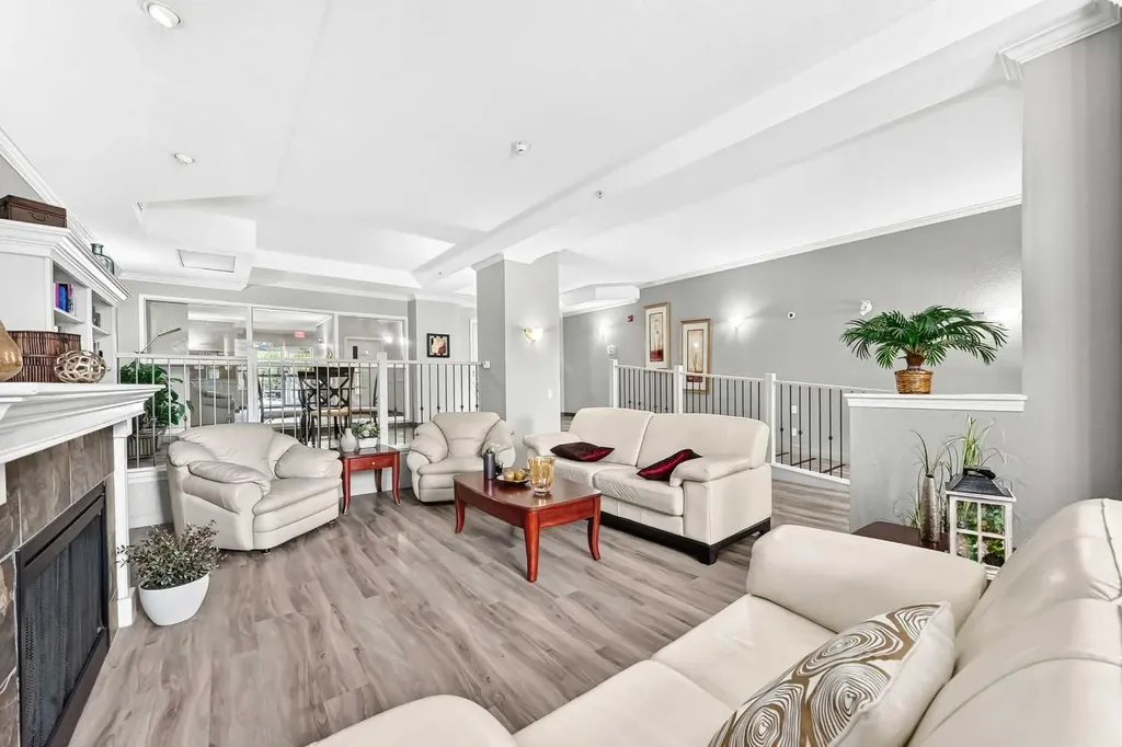 15 Everstone Drive SW Calgary AB T2Y 5B5