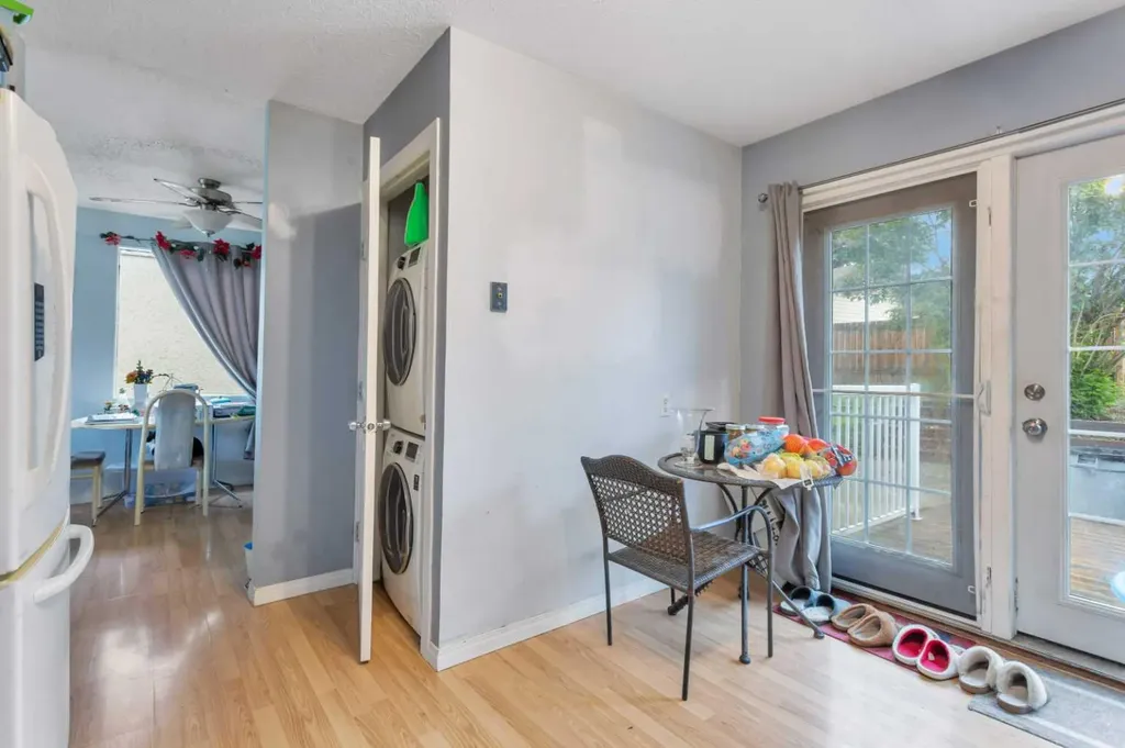 32 Otterbury Avenue Red Deer AB T4N 5A1