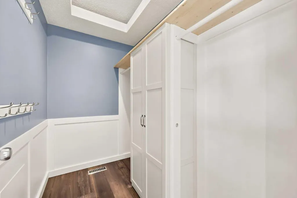 53 Covebrook Close NE Calgary AB T3K 6J5