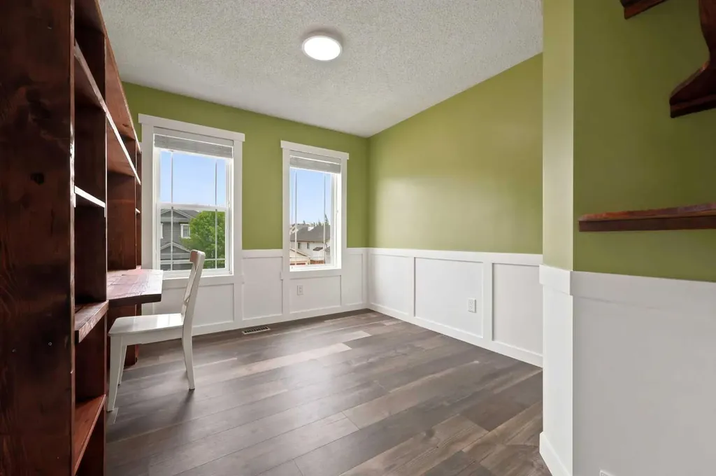 53 Covebrook Close NE Calgary AB T3K 6J5