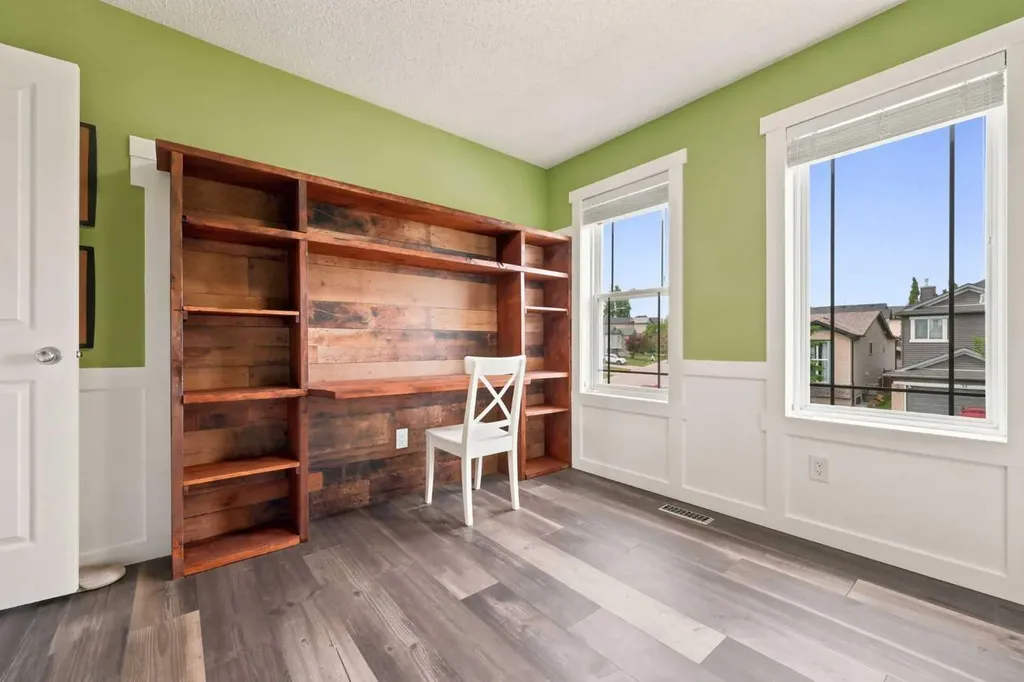53 Covebrook Close NE Calgary AB T3K 6J5