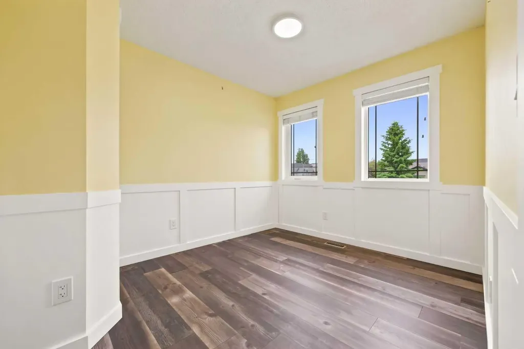 53 Covebrook Close NE Calgary AB T3K 6J5