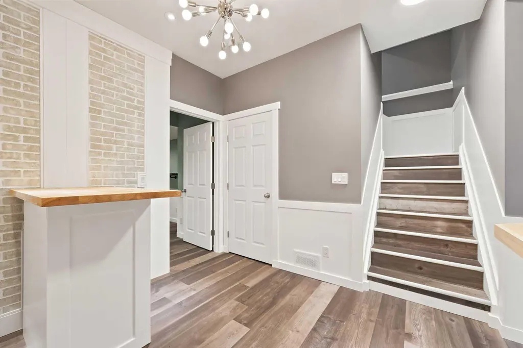 53 Covebrook Close NE Calgary AB T3K 6J5