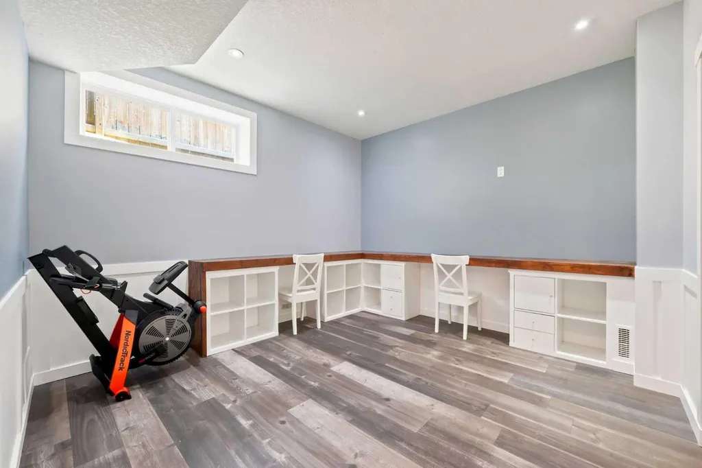 53 Covebrook Close NE Calgary AB T3K 6J5