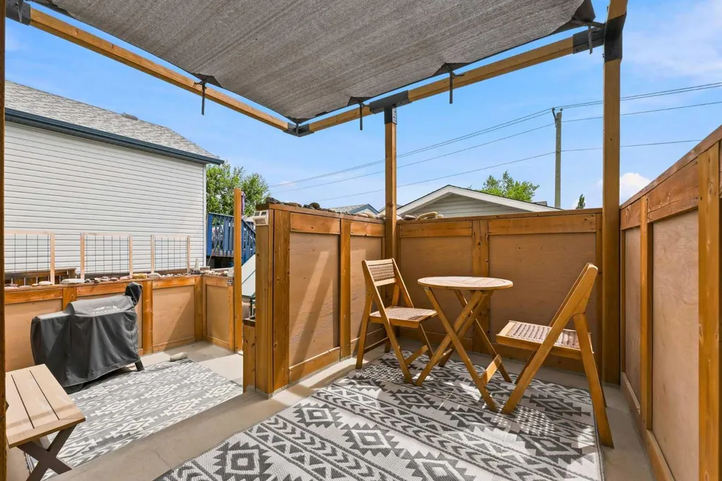 53 Covebrook Close NE Calgary AB T3K 6J5