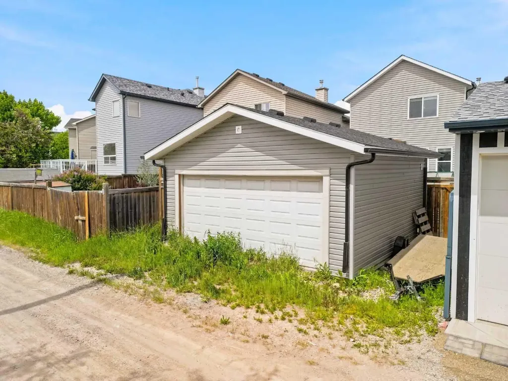 53 Covebrook Close NE Calgary AB T3K 6J5