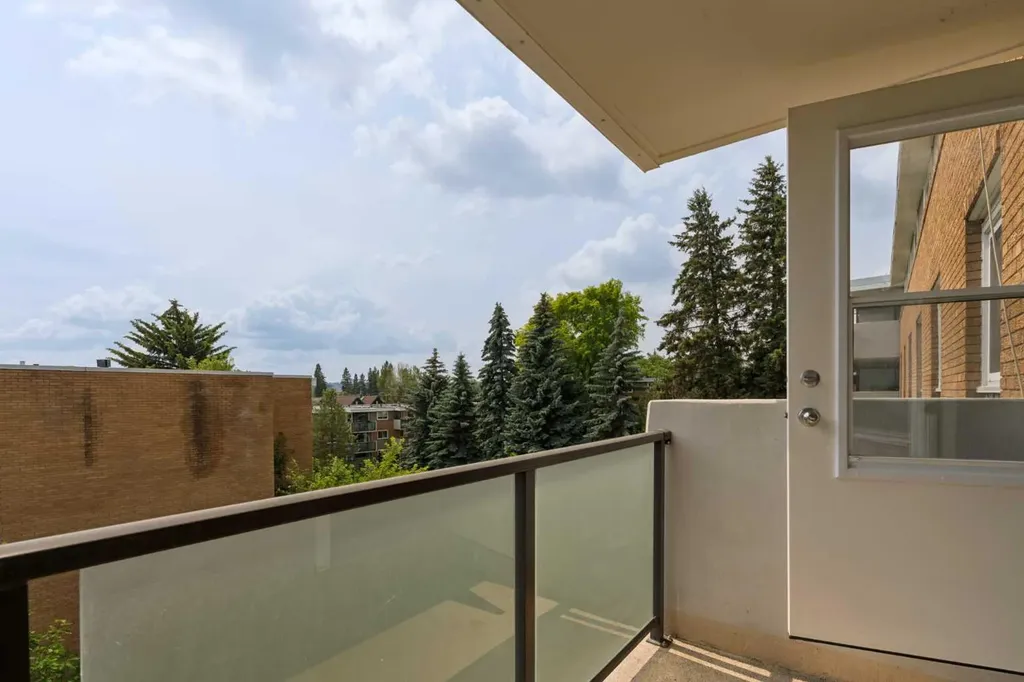 1620 8 Avenue NW Calgary AB T2N 1C4