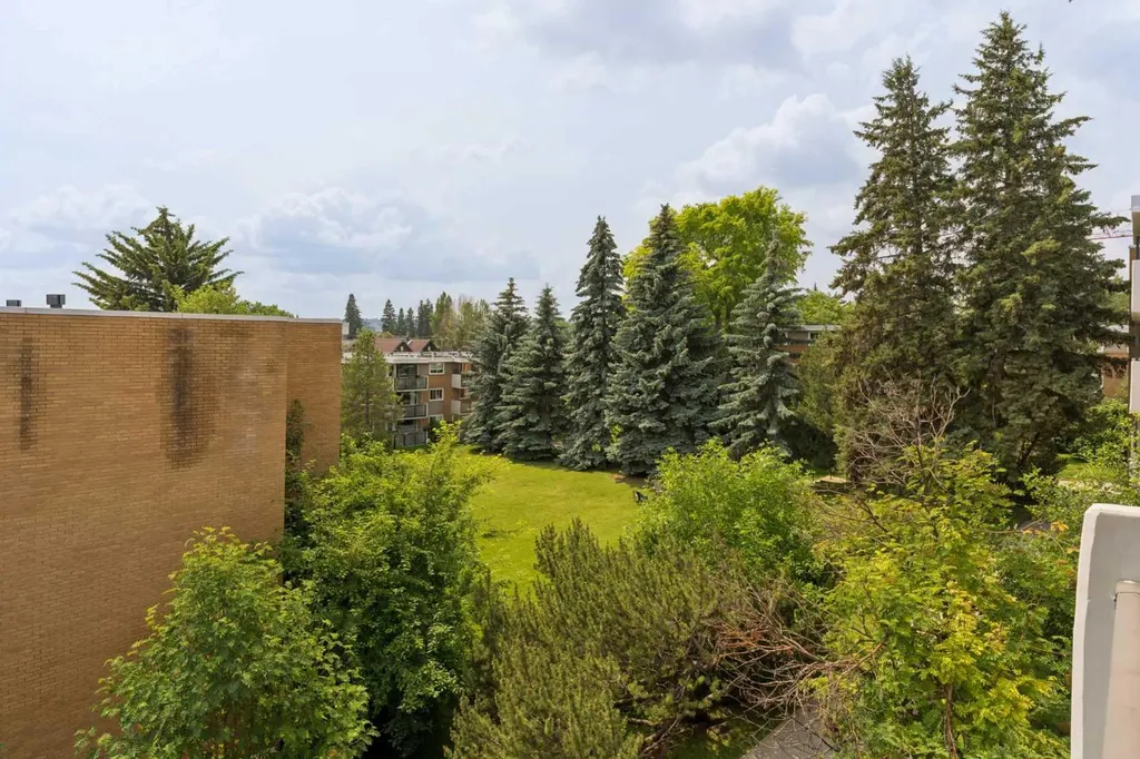 1620 8 Avenue NW Calgary AB T2N 1C4