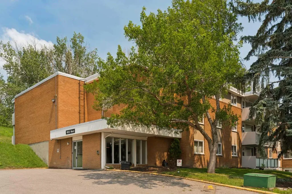 1620 8 Avenue NW Calgary AB T2N 1C4