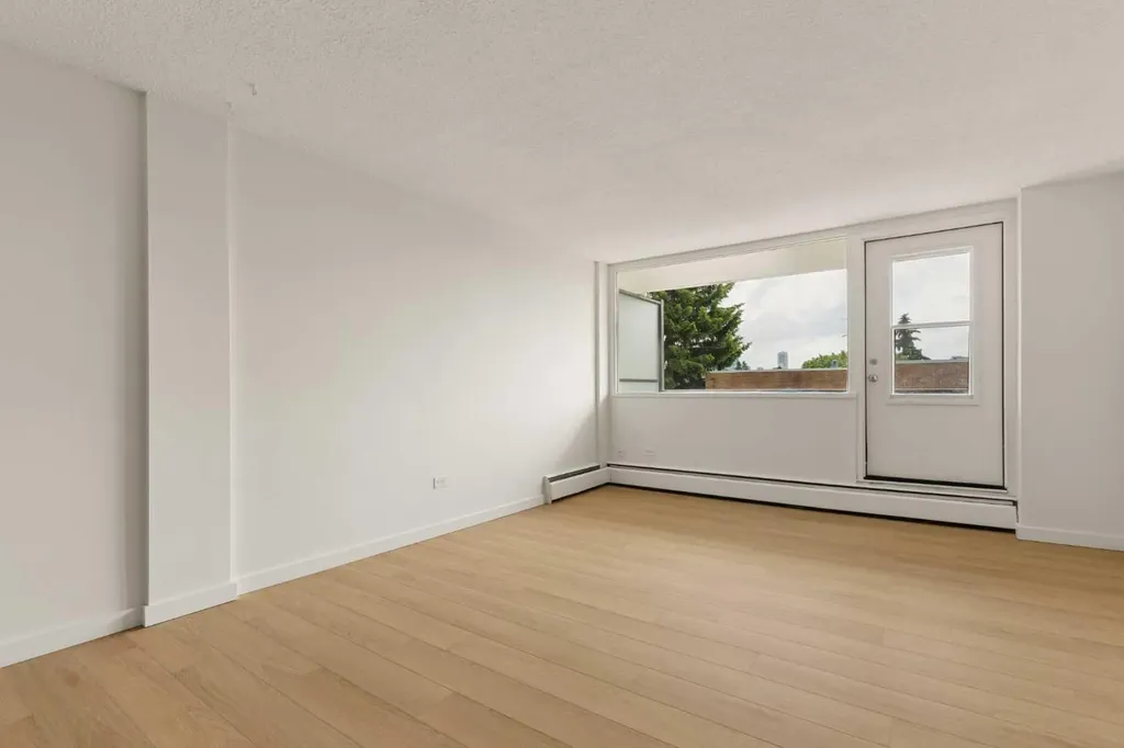 1620 8 Avenue NW Calgary AB T2N 1C4