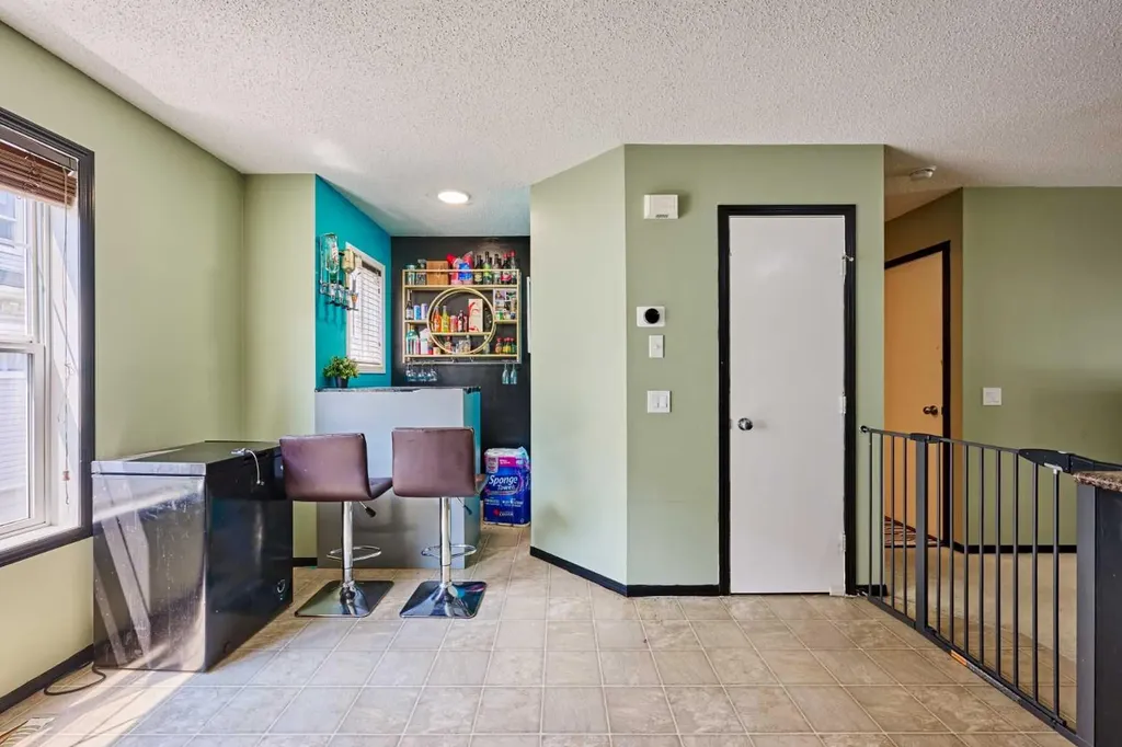 225 Elgin Gardens SE Calgary AB T2Z4T6