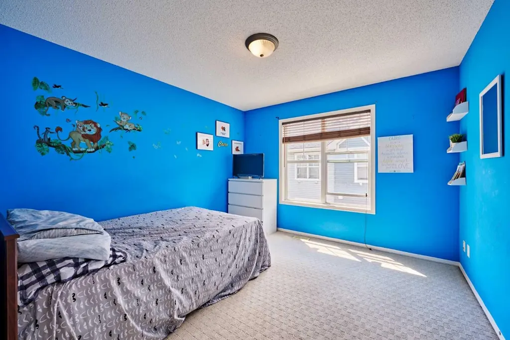 225 Elgin Gardens SE Calgary AB T2Z4T6