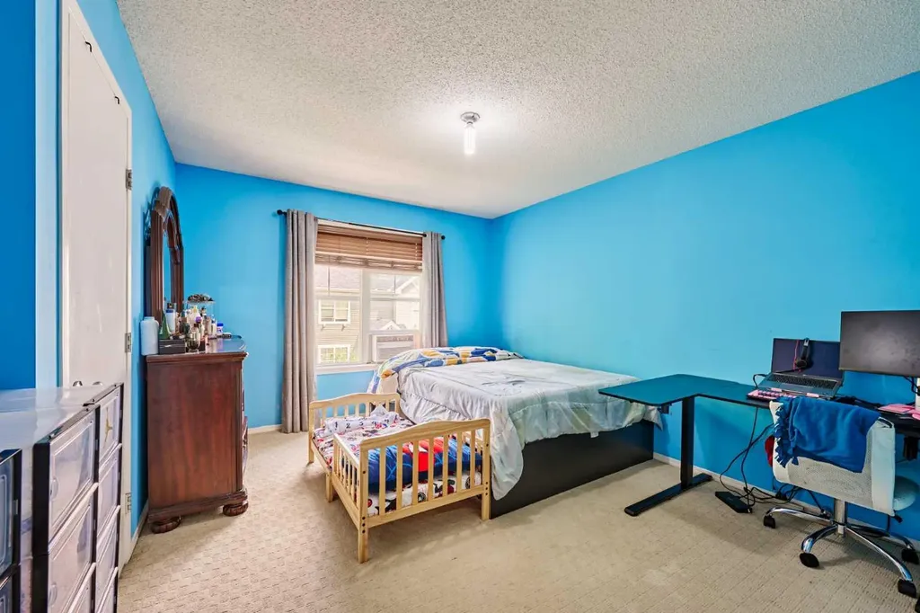 225 Elgin Gardens SE Calgary AB T2Z4T6