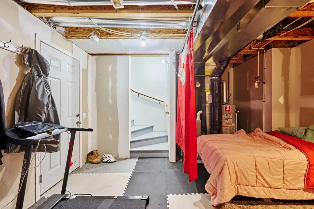 225 Elgin Gardens SE Calgary AB T2Z4T6
