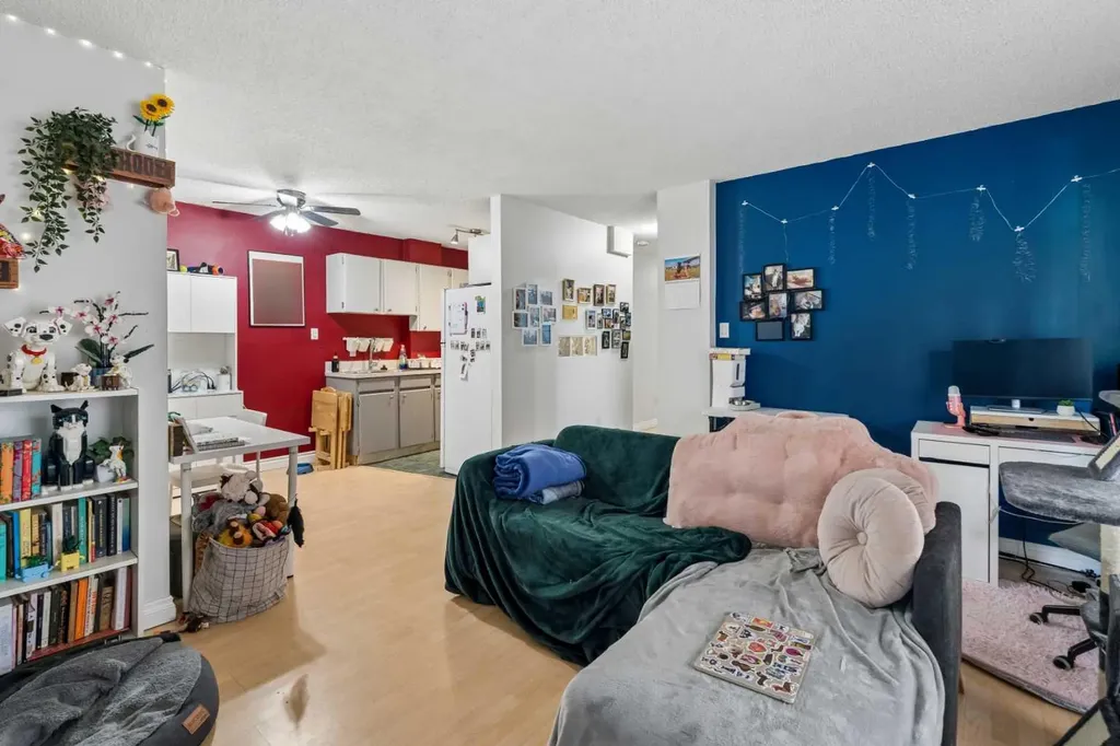 1824 11 Avenue SW Calgary AB T3C0N7