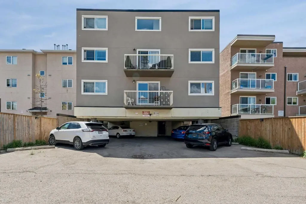 1824 11 Avenue SW Calgary AB T3C0N7