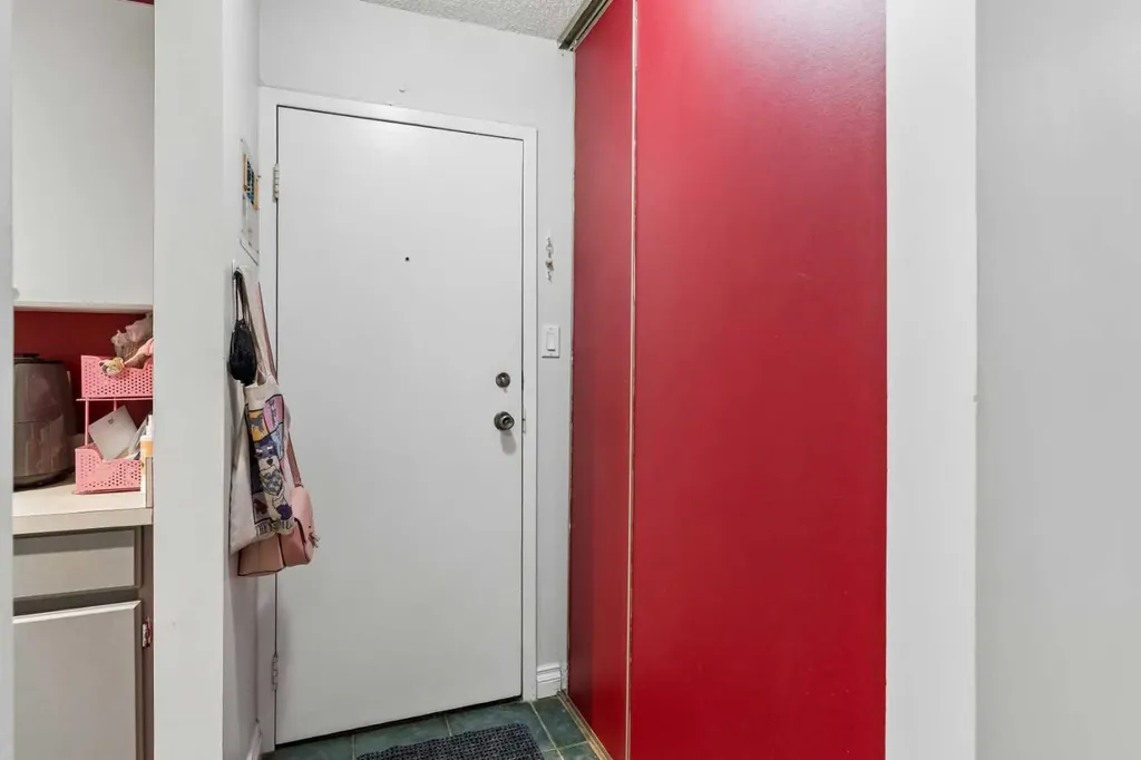 1824 11 Avenue SW Calgary AB T3C0N7