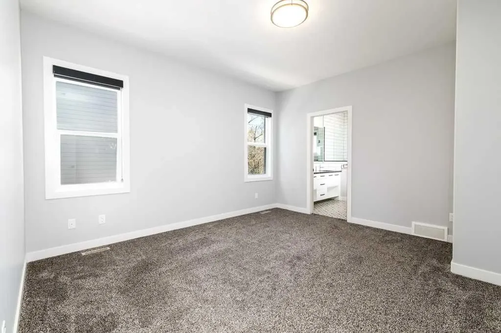 23 Cole Way Sylvan Lake AB T4S 0L6