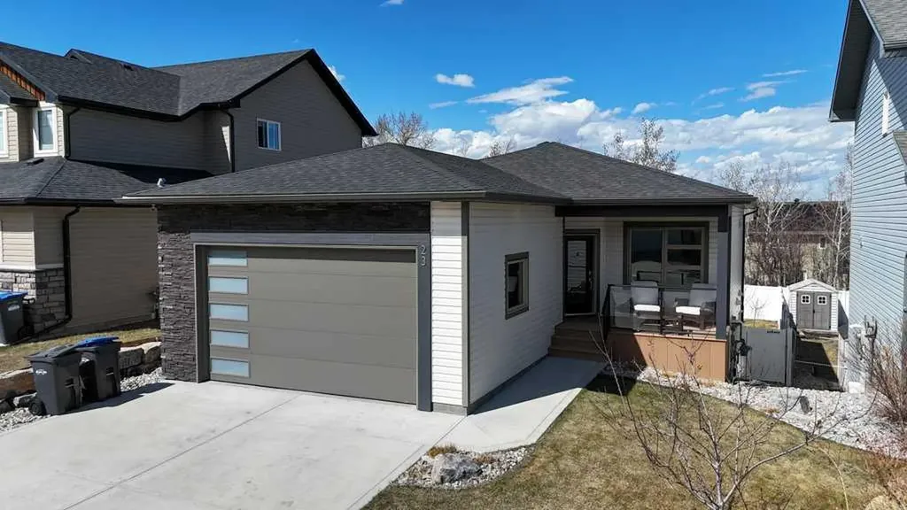 23 Cole Way Sylvan Lake AB T4S 0L6
