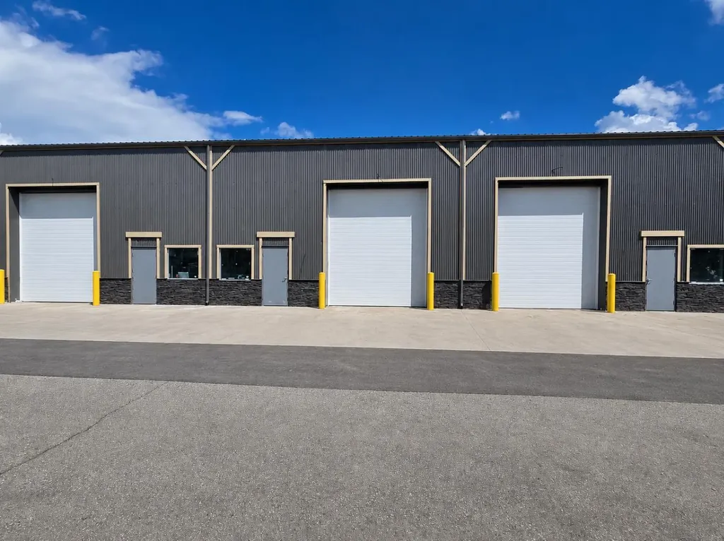14 Griffin Industrial Point Cochrane AB T4C0A2