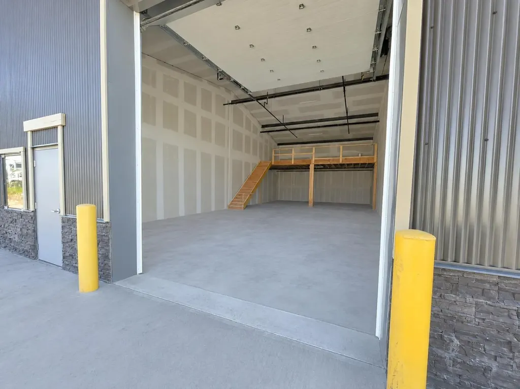 14 Griffin Industrial Point Cochrane AB T4C0A2