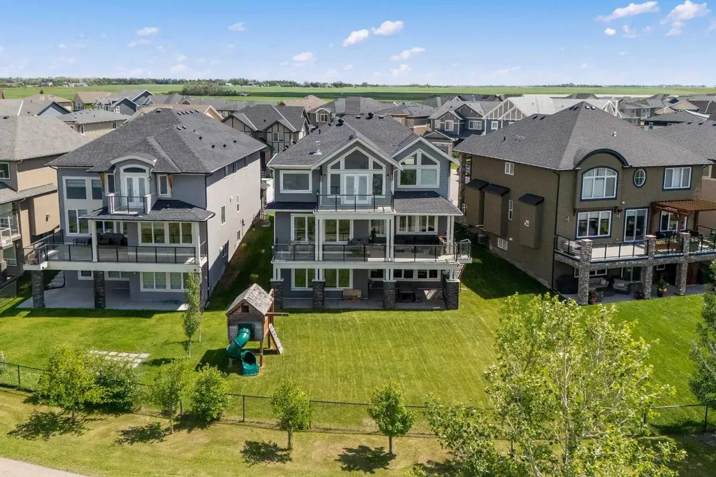 148 Kinniburgh Loop Chestermere AB T1X 0V1