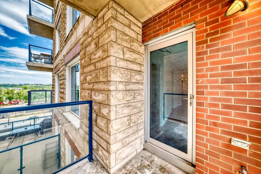 920 5 Avenue SW Calgary AB T2P 5P6