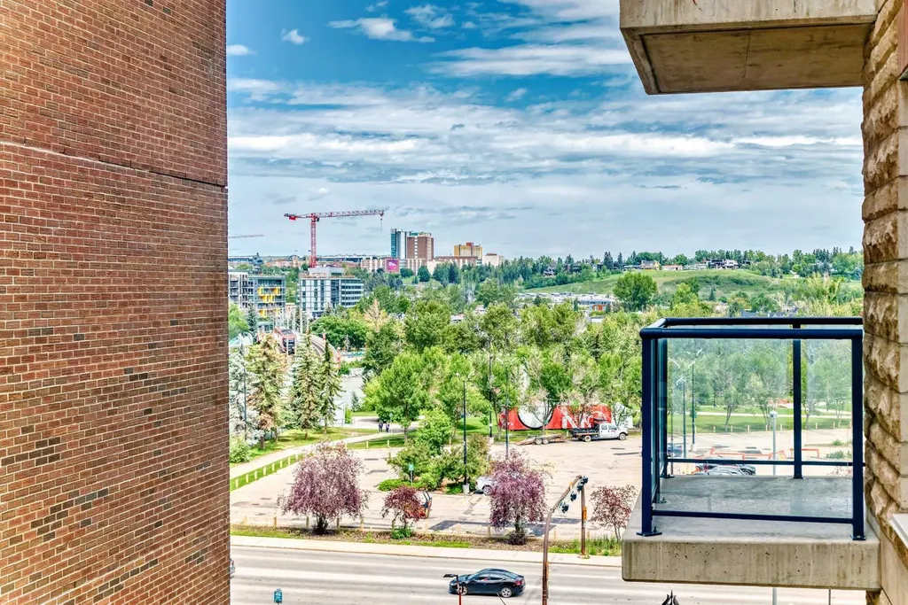 920 5 Avenue SW Calgary AB T2P 5P6